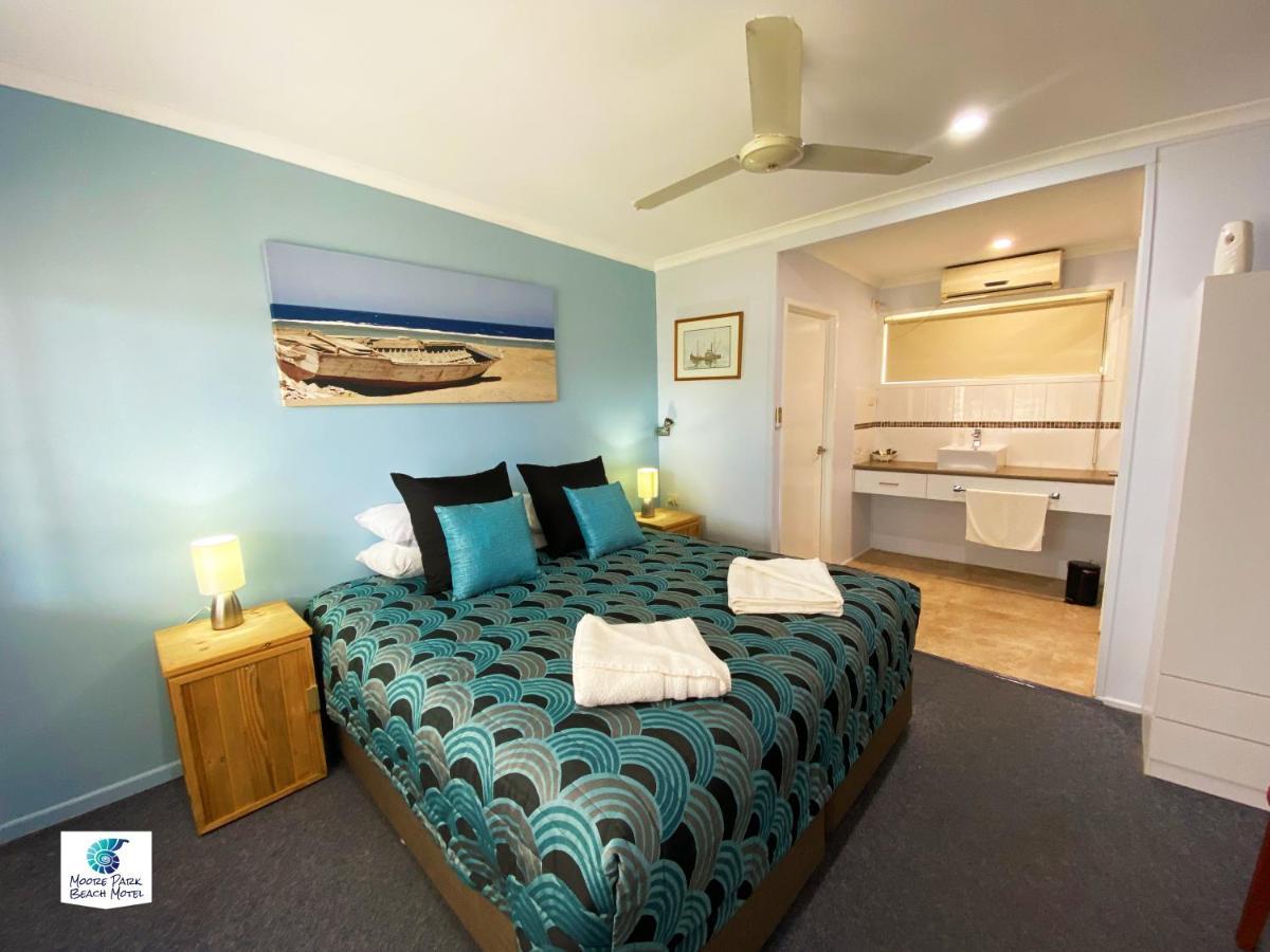 Moore Park Beach Inn Bundaberg Exterior foto