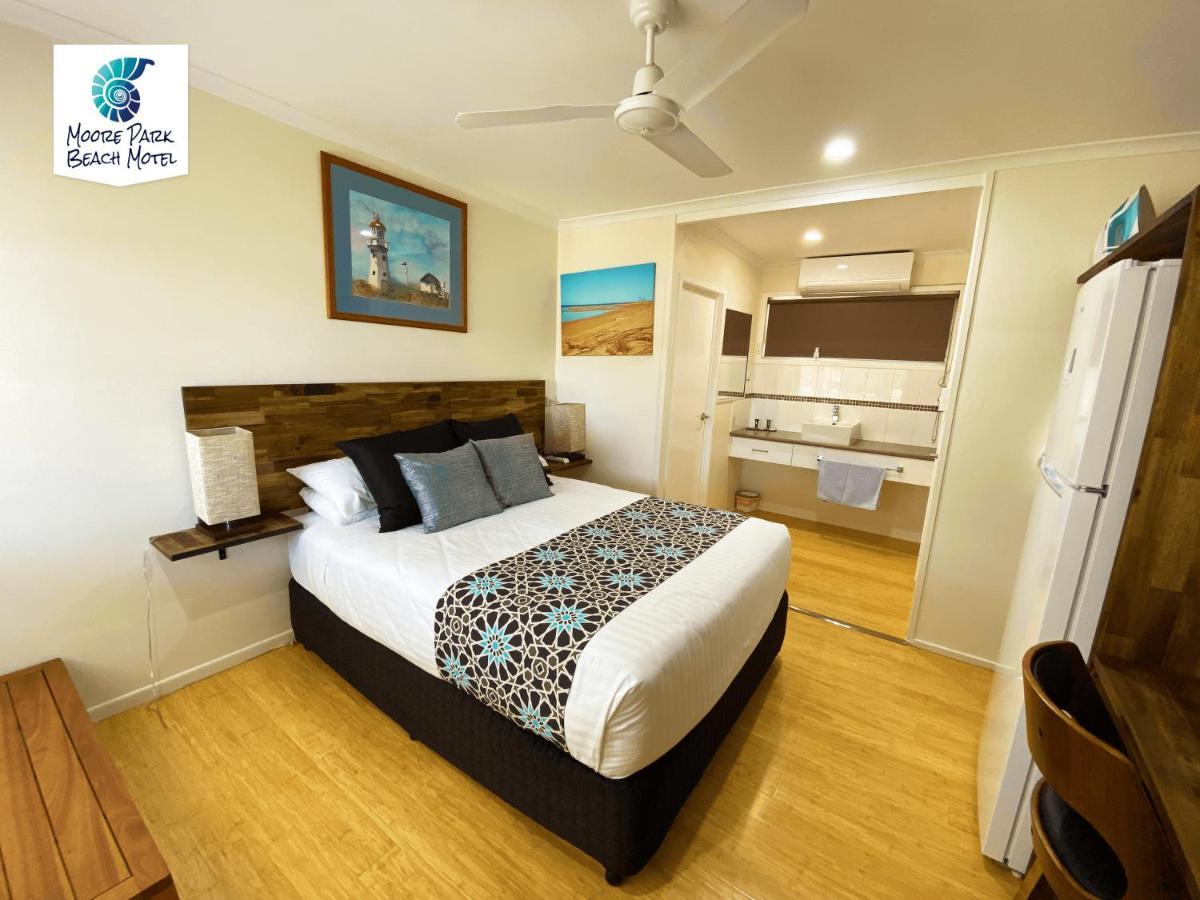 Moore Park Beach Inn Bundaberg Exterior foto